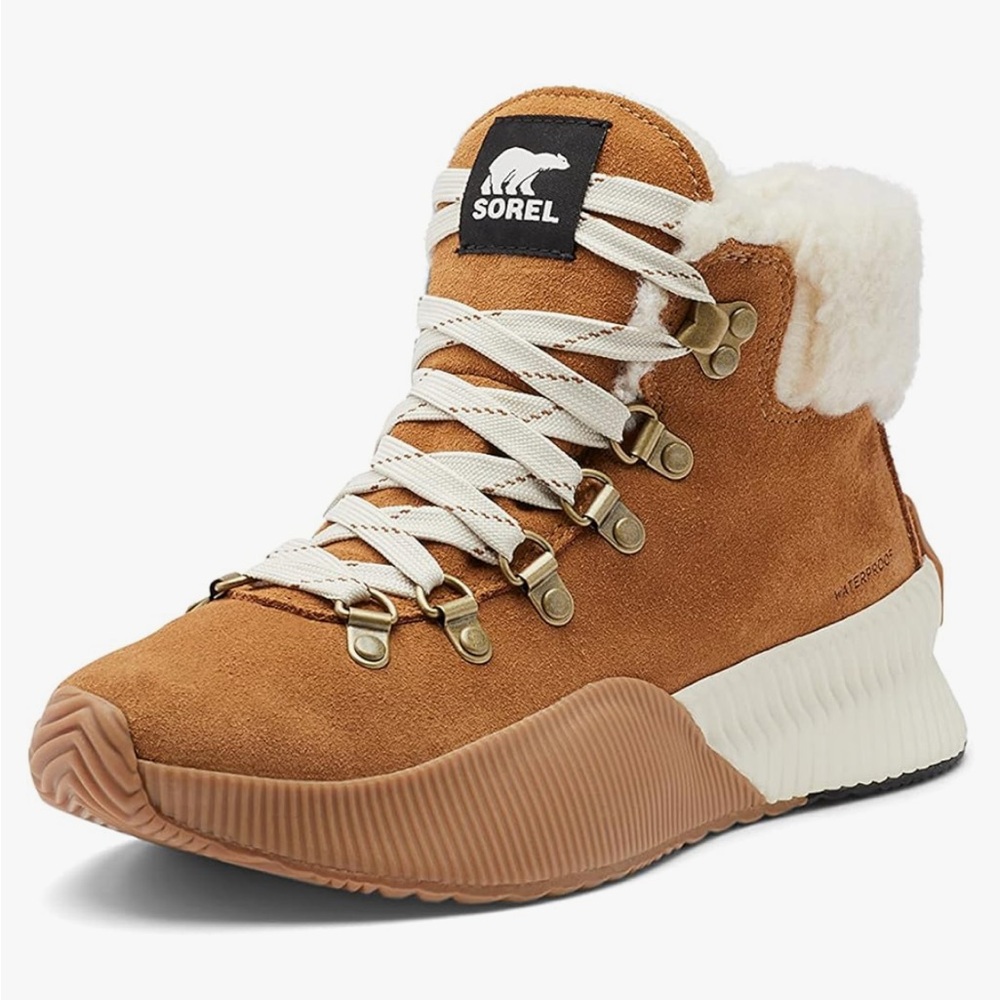 SOREL Women's Out 'N About III Conquest Boot.in Camel Brown